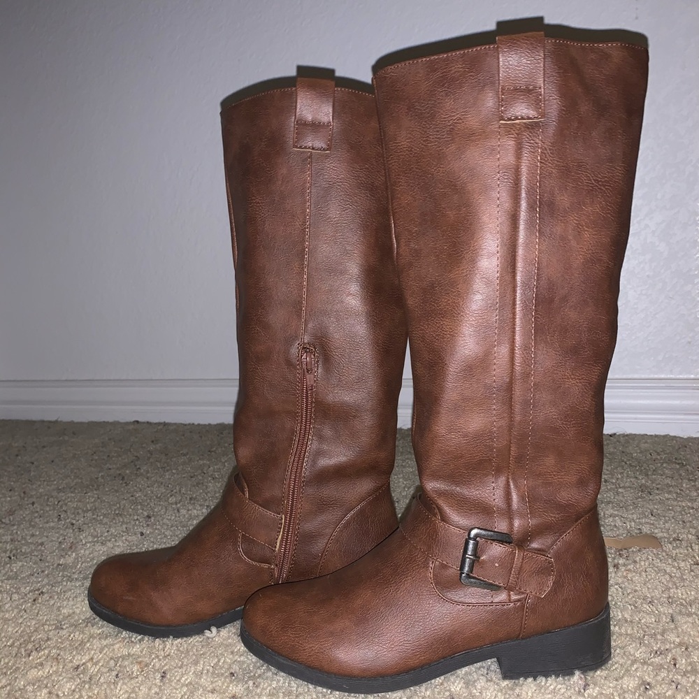 Brown boots